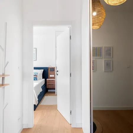 Hektor With Sea View Terrace And Garage Apartment