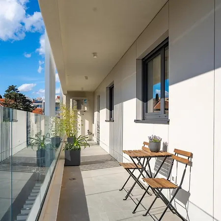 Hektor With Sea View Terrace And Garage Apartment *